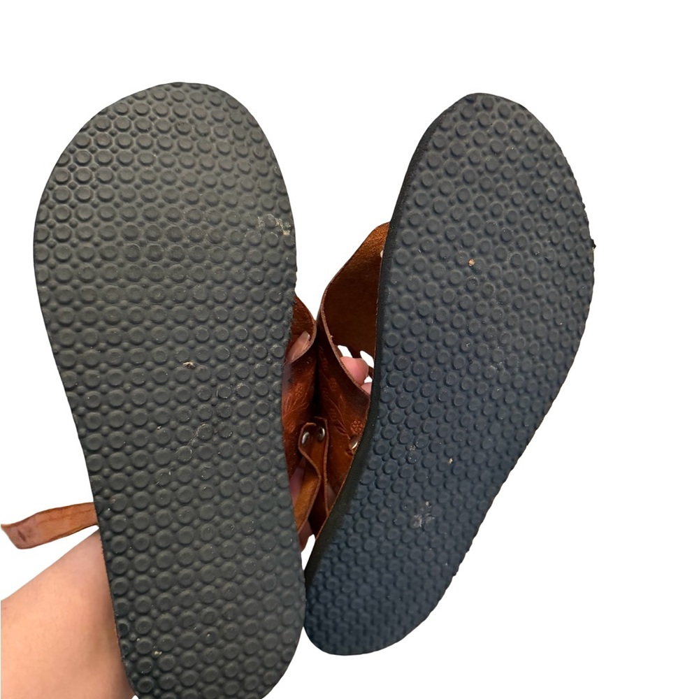 Authentic Mexican Women’s Brown Leather Sun-Emblem Sandals from Mexico Sz 9 - Picture 2 of 5